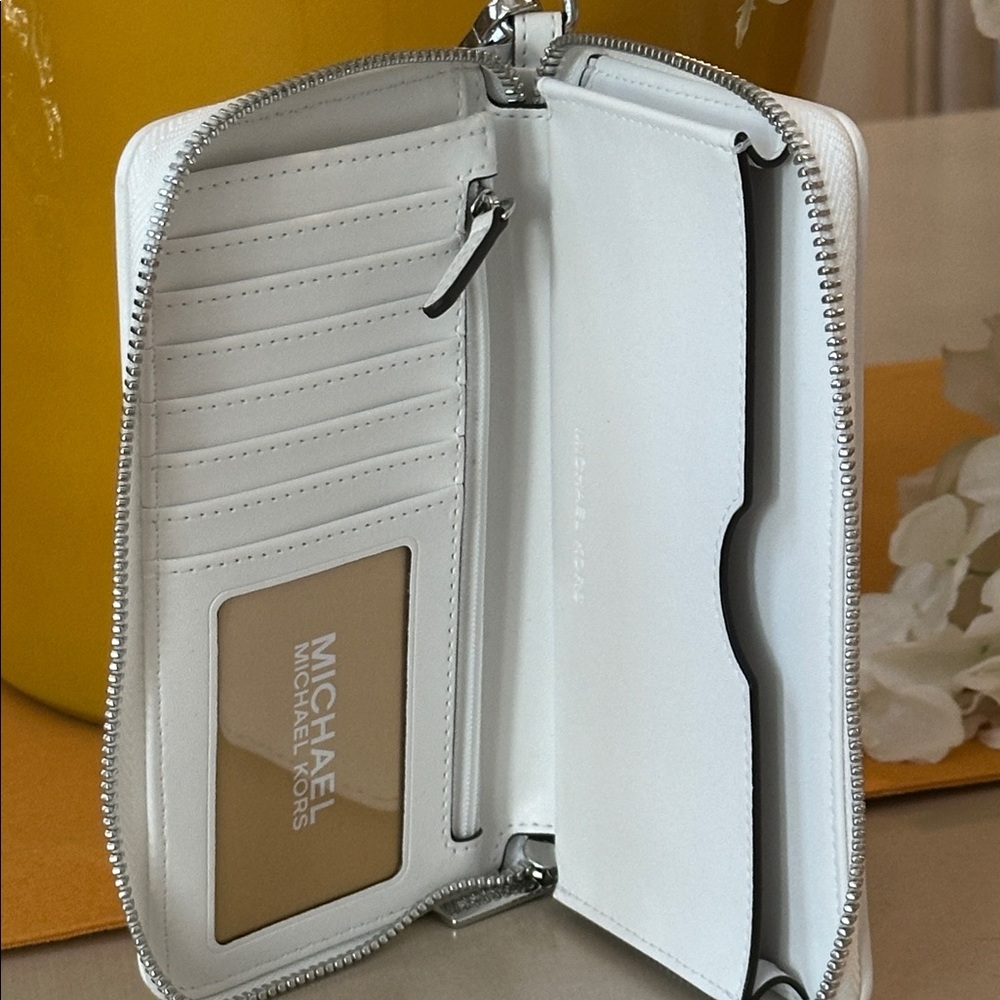 Michael Kors Ivory Zip-Around Wallet